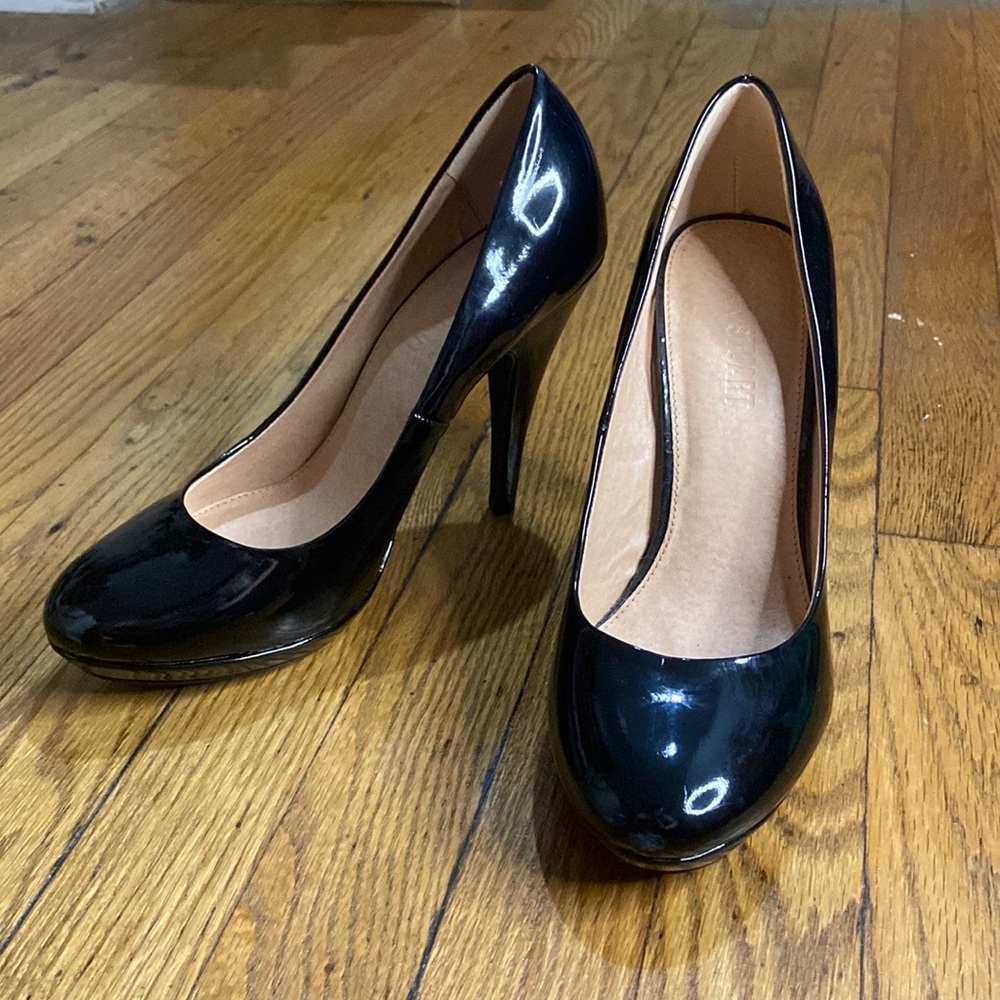 Colin Stuart Patent leather pumps sz 9B